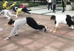 爬行运动正确姿势视频